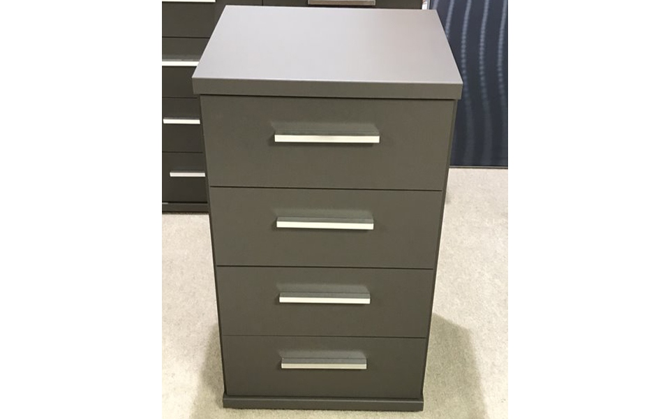 Cambridge 4 Drawer Chest
Over 50% Off
Was £440 Now £220